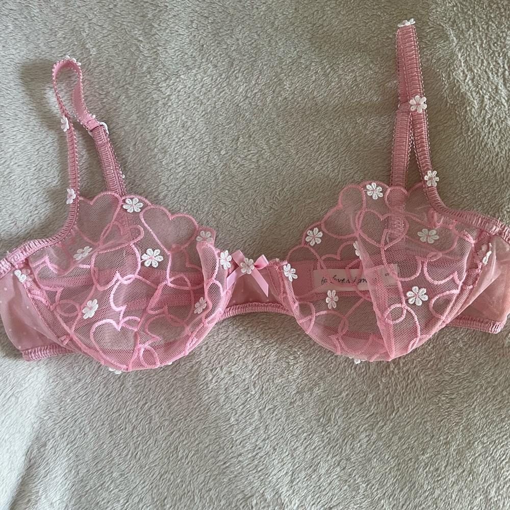 NWOT For Love And Lemons Heart Bra